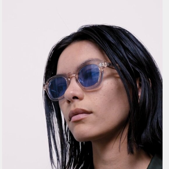 Akila Logo Sunglasses - Picture 5 of 16